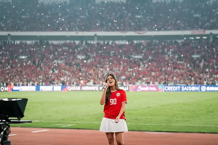 penampilan raisa di gelora bung karno